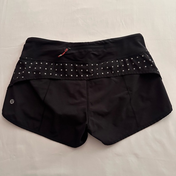 lululemon Speed Short Black (Reflective Dots)Size 4 - Picture 4 of 10